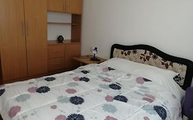 Cele-Kula Apartment